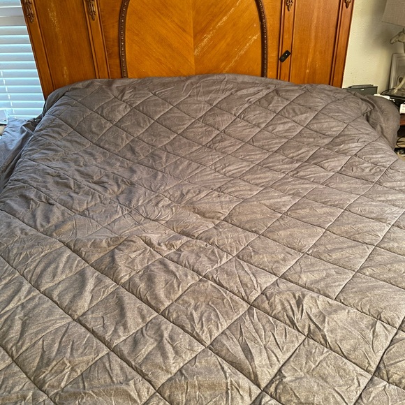 Room Essentials Bedding Room Essentials By Target Reversible Queen Comforter Soft Gray With